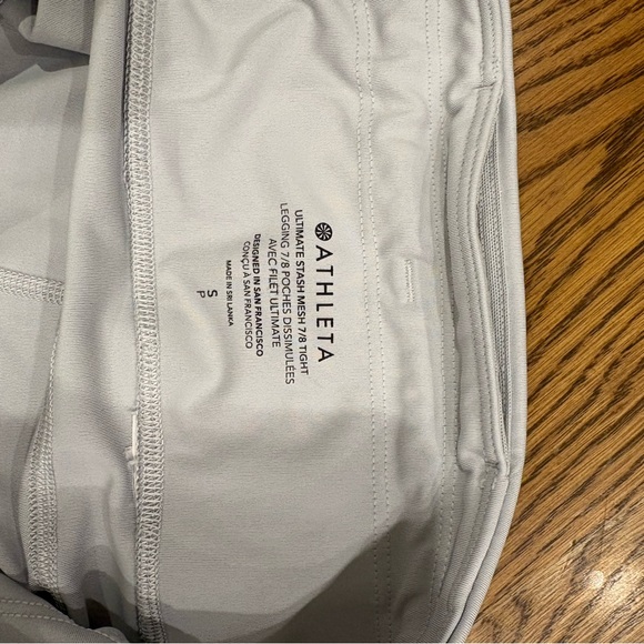 Athleta women’s Light Gray Leggings - Picture 3 of 3